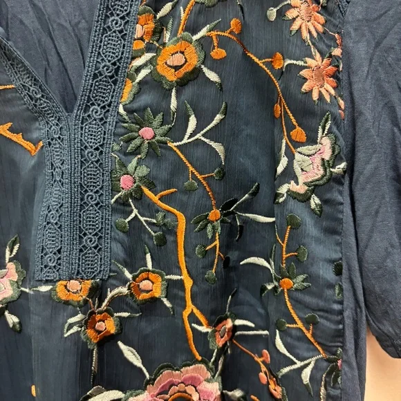 Anthropologie Tiny Eliana Embroidered Top - Picture 6 of 13